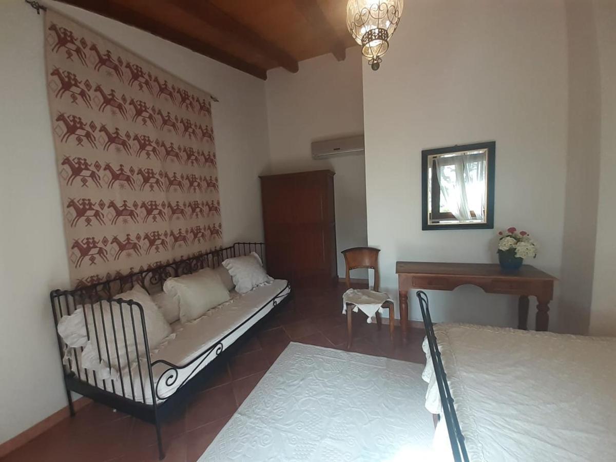 Sa Ruscitta Panzió SantʼAntìoco Kültér fotó