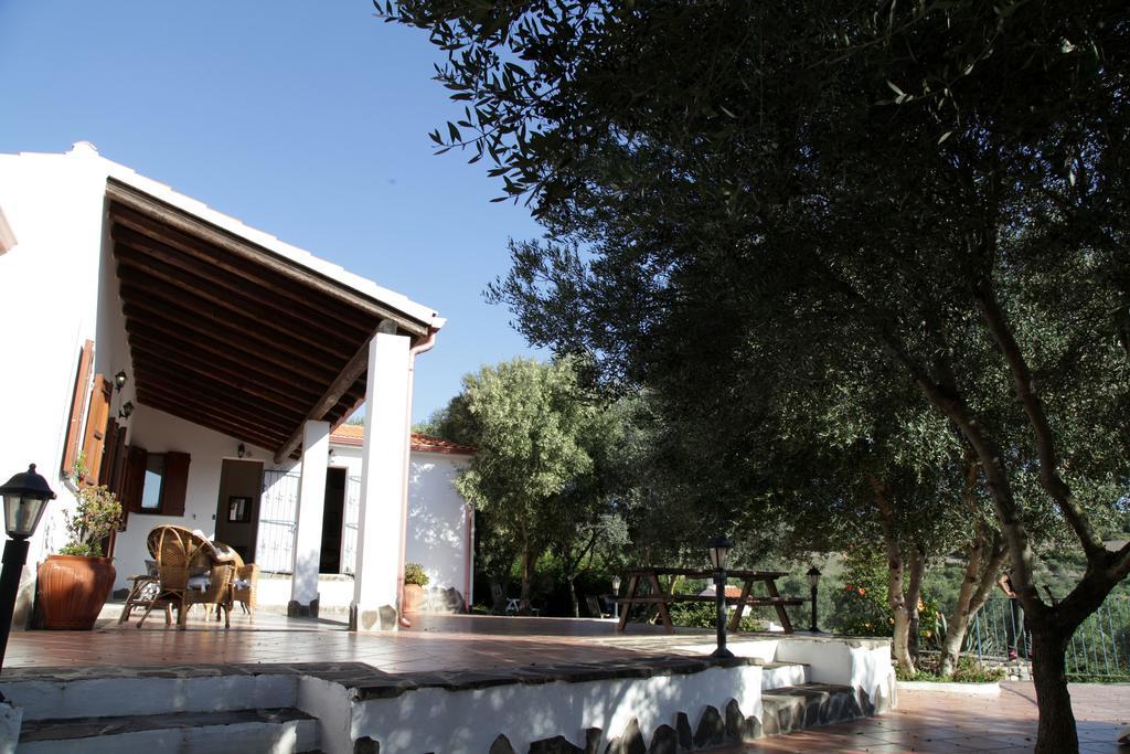 Sa Ruscitta Panzió SantʼAntìoco Kültér fotó