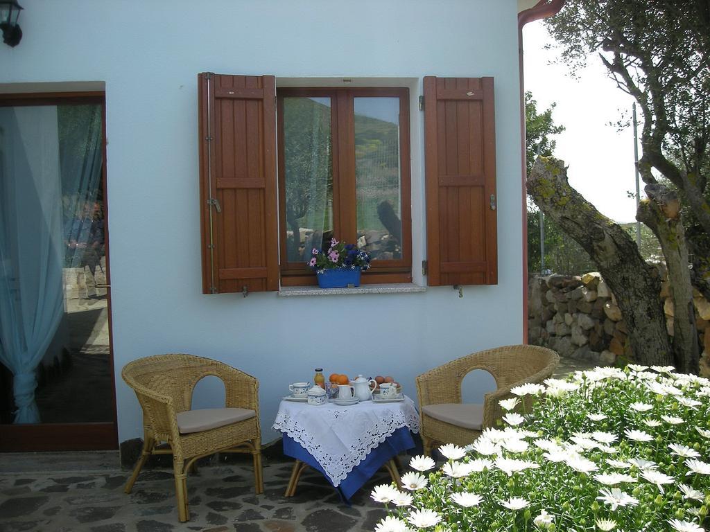 Sa Ruscitta Panzió SantʼAntìoco Kültér fotó