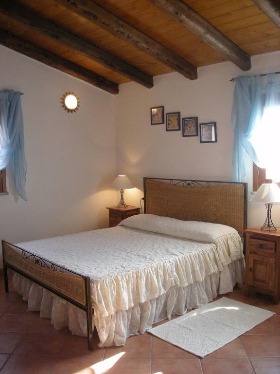 Sa Ruscitta Panzió SantʼAntìoco Kültér fotó
